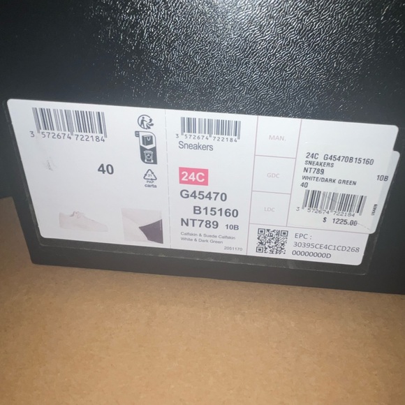 Authentic Chanel Calfskin Suede Coco Mark Logo Women’s sneakers size 40 - Picture 14 of 15